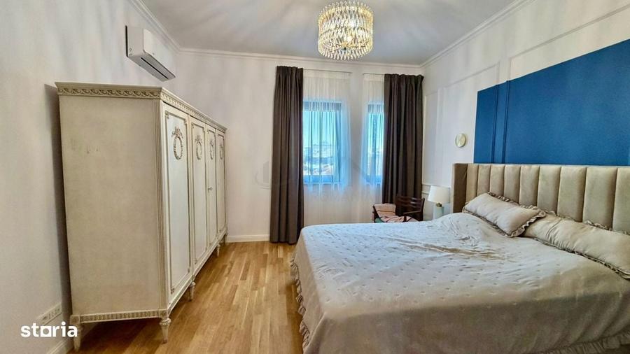 Apartament cu 4 camere decomandat în Calea Victoriei