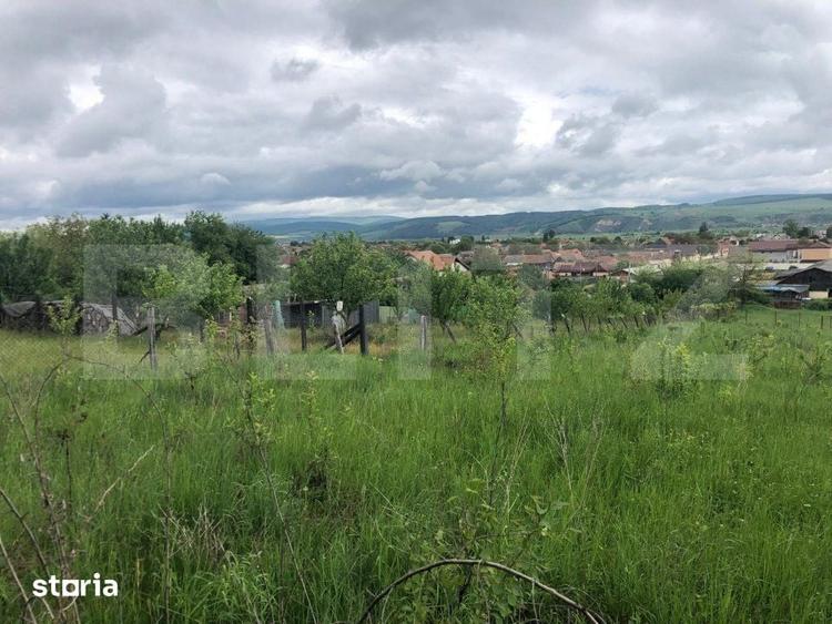 Teren de 10656 mp, în Bod