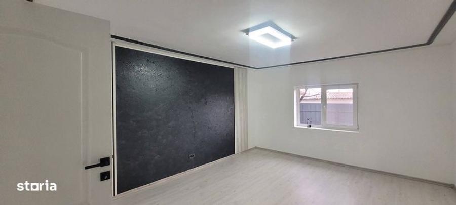 Casă cu 3 camere cu Teren 110 Mp în Central