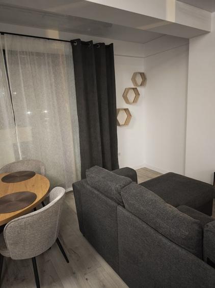 Apartament cu 2 camere decomandat în Rediu