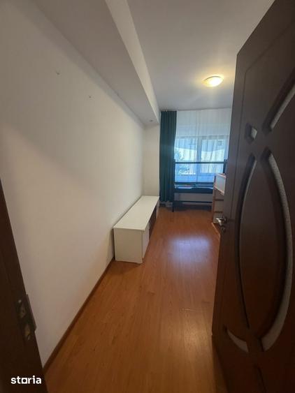 Apartament 3 camere zona Sisesti // Centrala proprie // 2 bai - 12