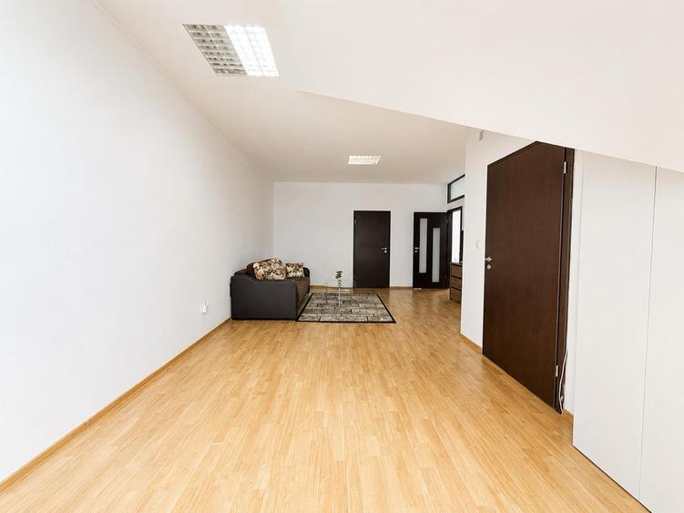 Apartament cu 2 camere nedecomandat, mobilat în Moșnița Nouă