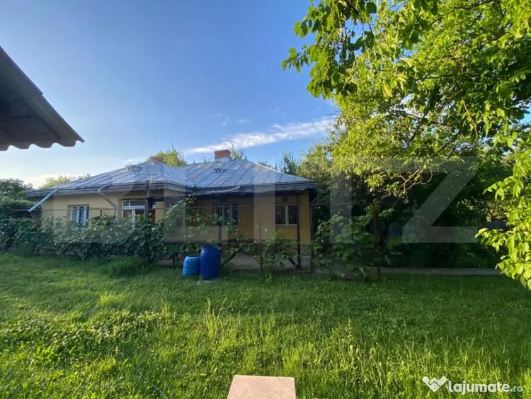Casă cu 3 camere cu Teren 1848 Mp în Păun