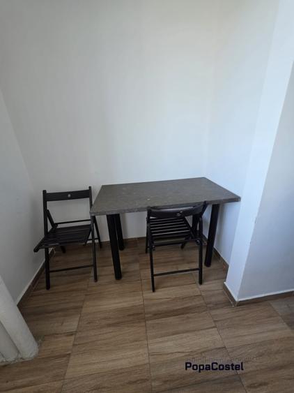 Apartament cu 3 camere semidecomandat, mobilat în Giulești