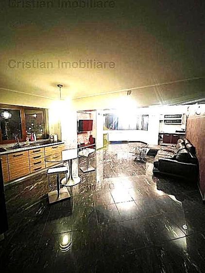 Apartament cu 2 camere decomandat în Barieră