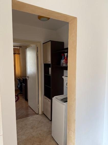 Apartament cu 2 camere decomandat - Aleea Cornisa - 7