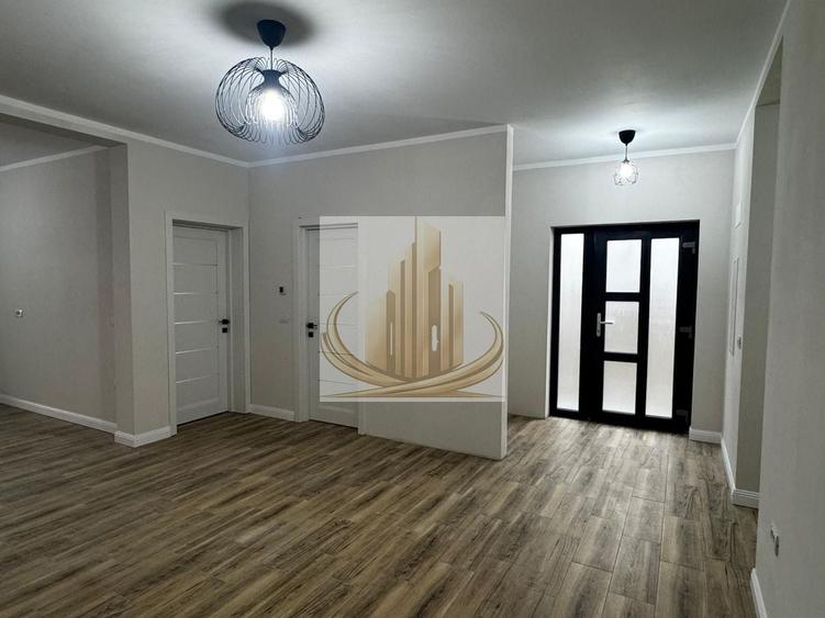 Duplex cu 4 camere cu Canalizare în Moșnița Veche