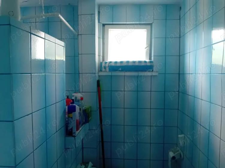 Apartament cu 3 camere decomandat în Precista