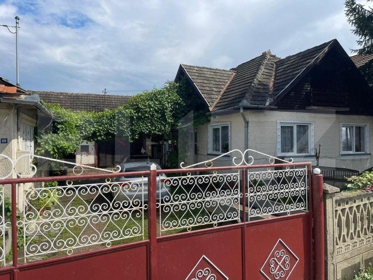 Casă individuală cu 6 camere cu Canalizare în Exterior Est
