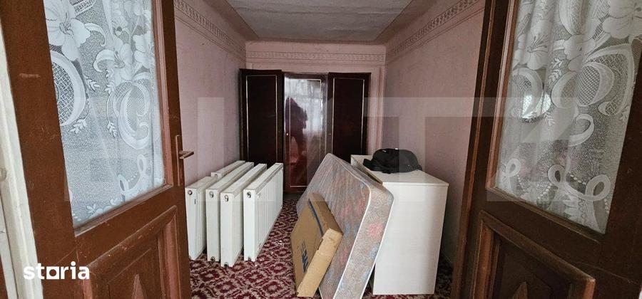 Casă cu 2 camere cu Teren 1200 Mp în Brănești