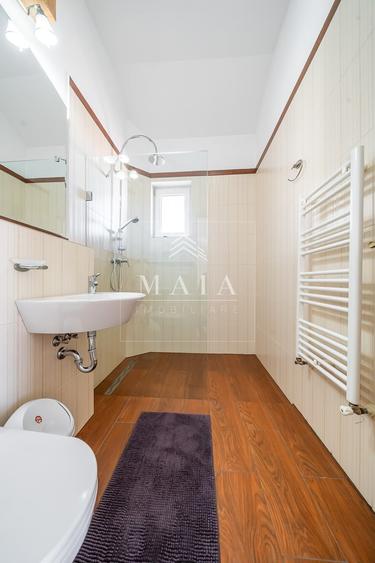 Apartament cu 4 camere decomandat, mobilat în Calea Dumbrăvii