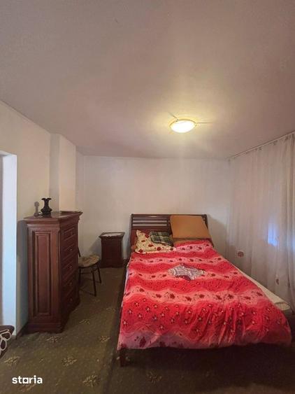 Casă cu 3 camere cu Teren 600 Mp în Central