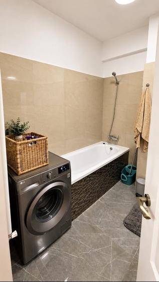 Apartament cu 3 camere decomandat, mobilat în Sisești