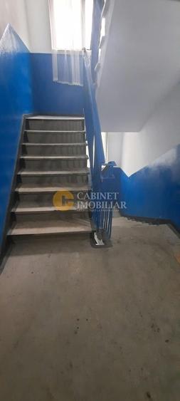 Apartament cu 3 camere în Belcești