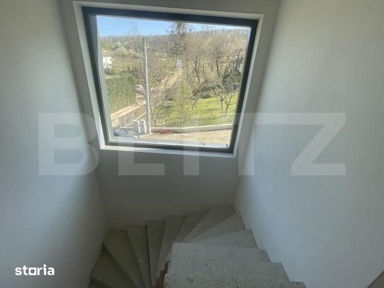 Casa individuala de vanzare, 4 camere, 150 mp - zona Meses - 9