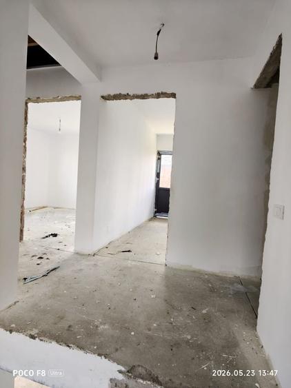 Casă cu 4 camere în Aroneanu