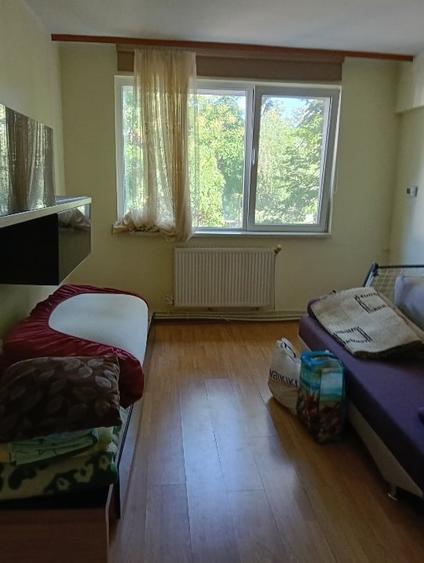 Apartament cu 2 camere semidecomandat în Piața Unirii