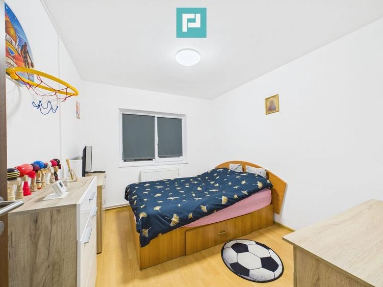 Apartament cu 3 camere decomandat, mobilat în Girocului