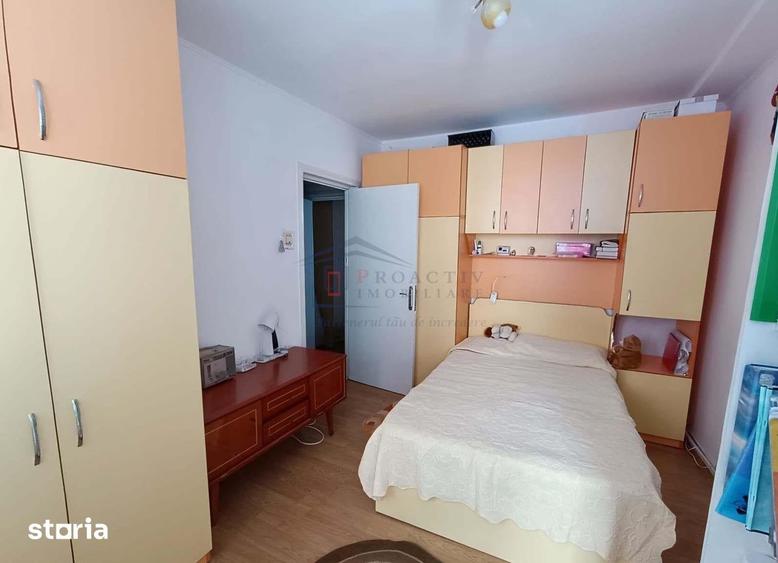 Apartament cu 2 camere semidecomandat, mobilat în Ultracentral