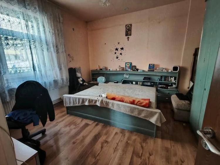 Casă cu 3 camere cu Teren 391 Mp în 1 Mai