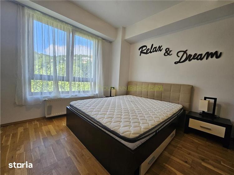 Apartament cu 2 camere semidecomandat în Schei