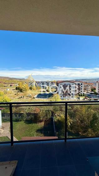 Apartament cu 2 camere semidecomandat, mobilat în Florești