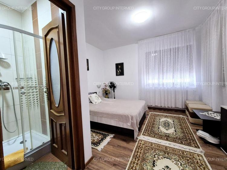Casă individuală cu 5 camere cu Canalizare în Eforie Sud