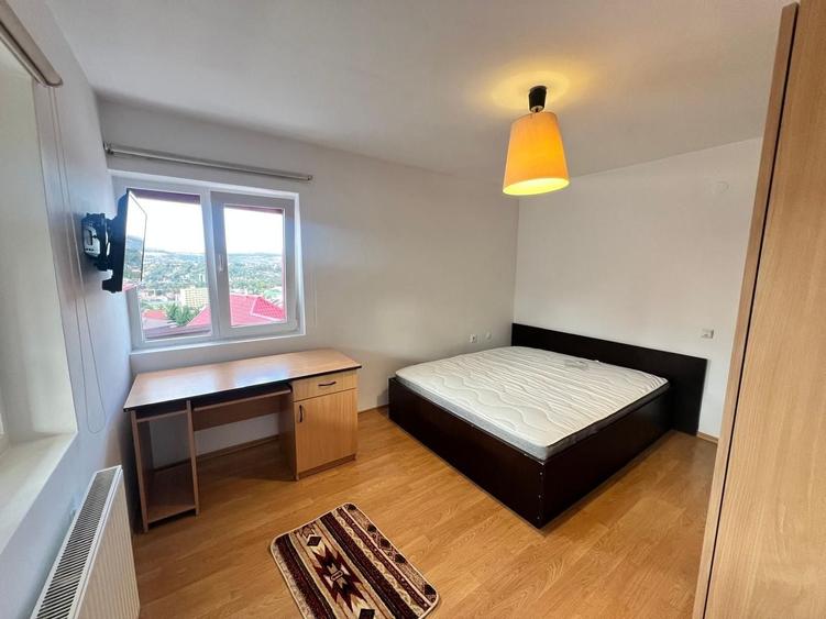 Apartament cu 2 camere decomandat, mobilat în Zorilor