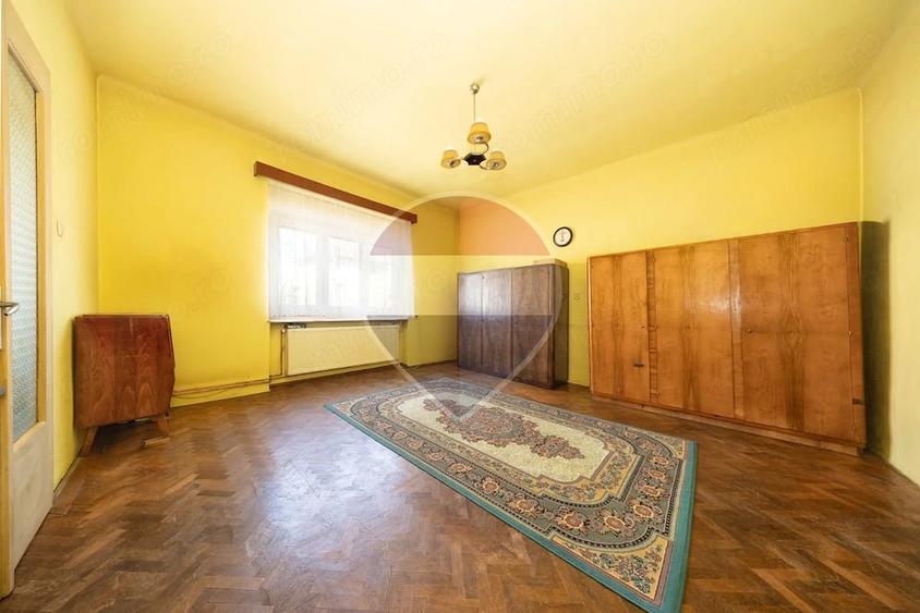 Casă cu 3 camere cu Teren 369 Mp în 13 Decembrie