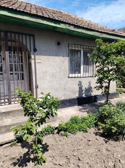 Casă individuală cu 3 camere cu Teren 558 Mp în Central