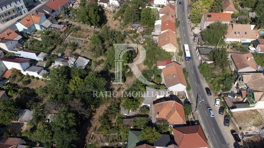 Casă individuală cu 3 camere cu Canalizare în Spitalul Județean