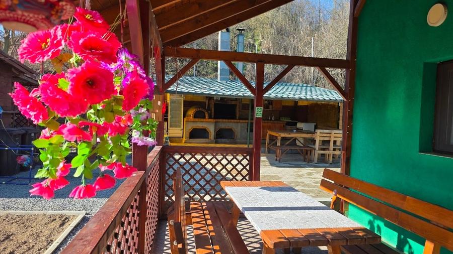 Casă individuală cu 5 camere cu Canalizare în Mahmudia