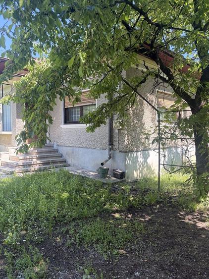 Casă cu 4 camere cu Teren 1013 Mp în Scorțeni