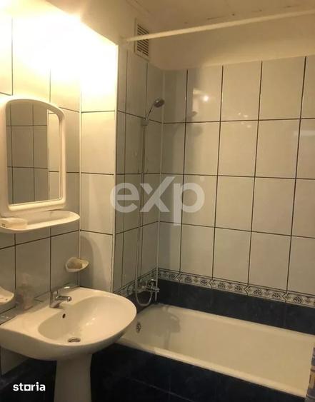Inchiriere apartament 3 camere Craiovei - 1