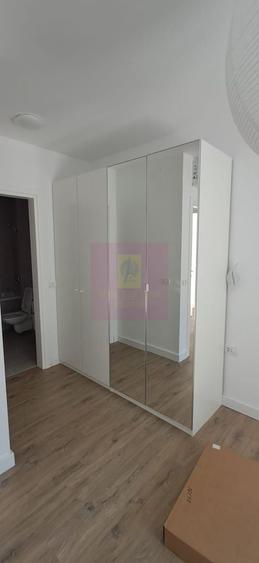 Apartament cu 4 camere decomandat în Armeneasca