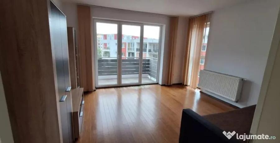 Apartament cu 2 camere decomandat în Avantgarden