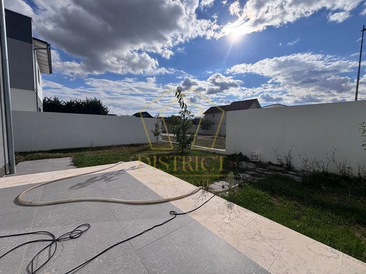 Casă individuală cu 4 camere cu Canalizare în Giarmata-Vii