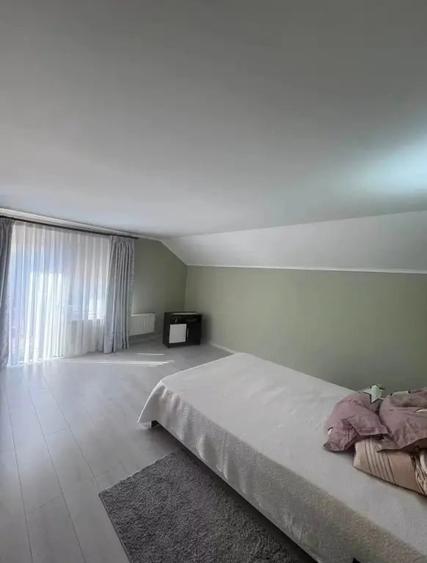 Casă cu 5 camere în Oncea