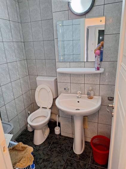 Apartament cu 3 camere decomandat în Dosu Bricii