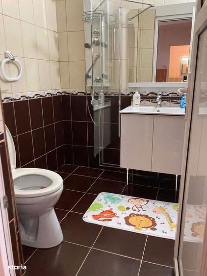 Apartament cu 3 camere decomandat, mobilat în Florilor