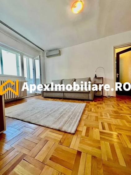 Apartament cu 2 camere semidecomandat, mobilat în Banu Manta