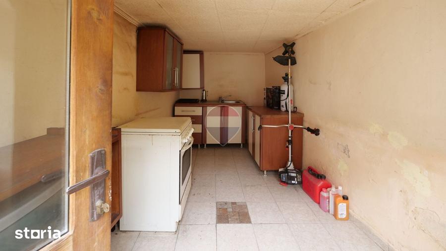 Casă cu 5 camere cu Teren 749 Mp în Hălchiu