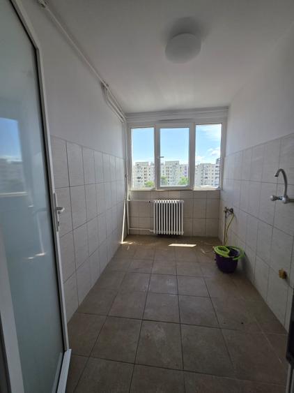 Apartament cu 2 camere semidecomandat în Tineretului