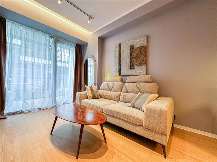 Apartament cu 2 camere semidecomandat, mobilat în Floreasca