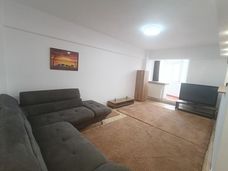 Apartament cu 3 camere decomandat în Popoveni