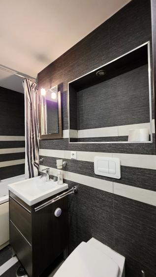 Apartament cu 3 camere decomandat, mobilat în Decebal