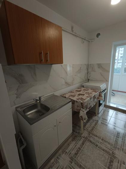 Apartament cu 2 camere decomandat în Ostroveni