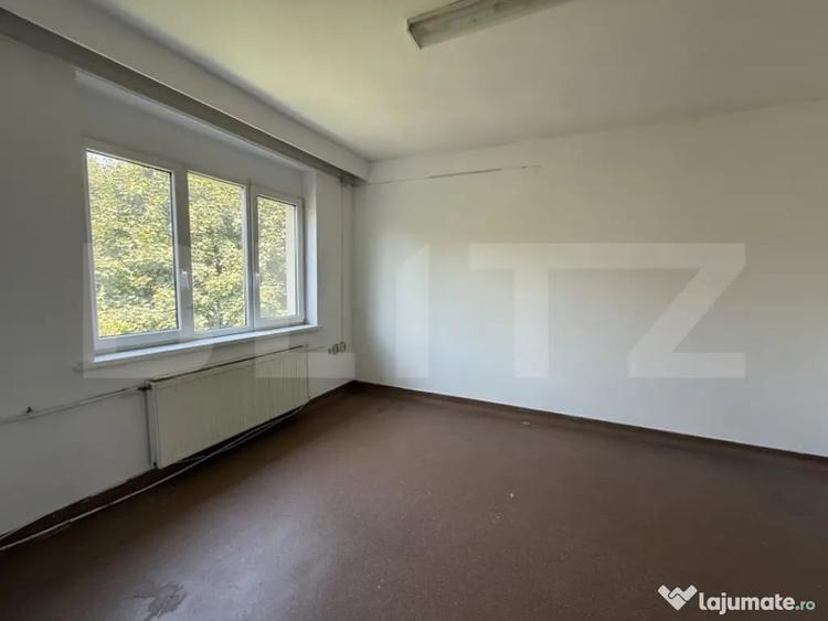 Casă cu 6 camere cu Teren 539 Mp în Central