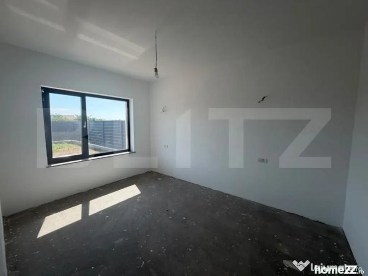 Casă cu 4 camere cu Teren 550 Mp în Central