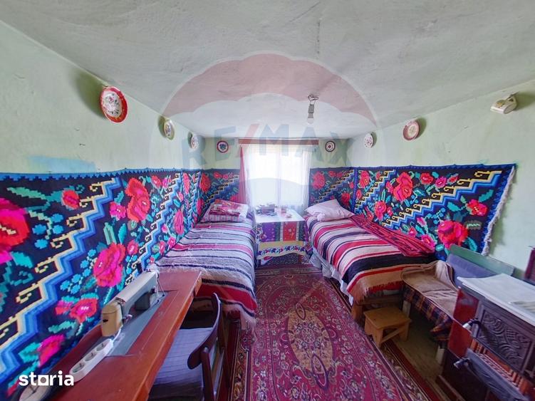 Casă cu 5 camere cu Teren 583 Mp în Sud